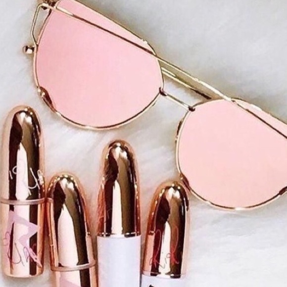 💕CLASSY AND COOL💕Pink cateye mirror sunglasses - Picture 2 of 4